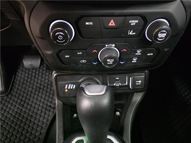 Used 2023 Jeep Renegade Latitude image 11