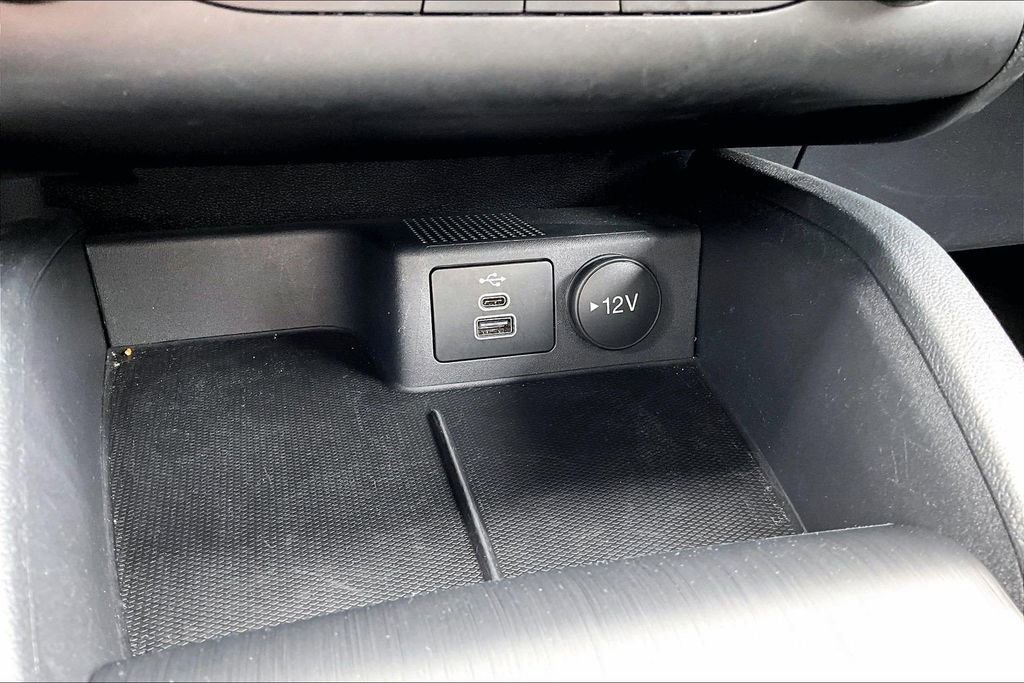 Certified 2025 Ford Escape ST-Line AWD/4WD image 26