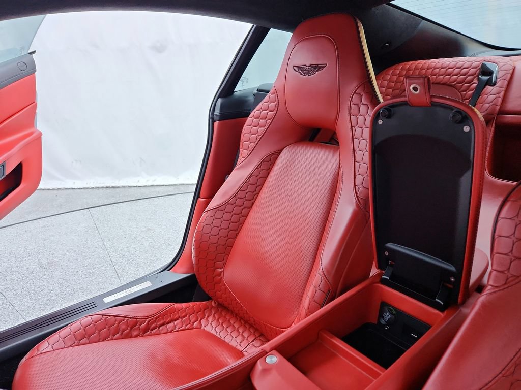 Used 2014 Aston Martin Vanquish Coupe RWD image 16