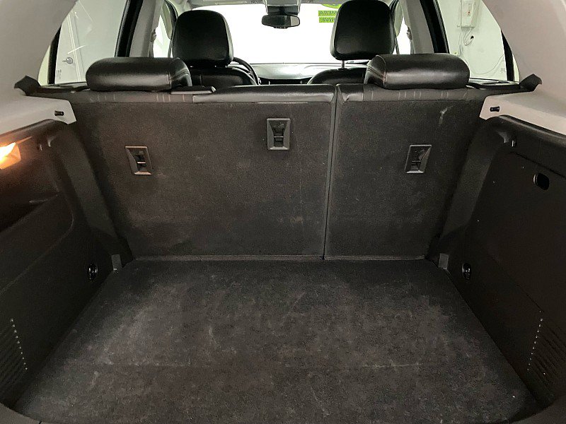 Used 2019 Chevrolet Trax LT w/ LT Convenience Package AWD/4WD image 12