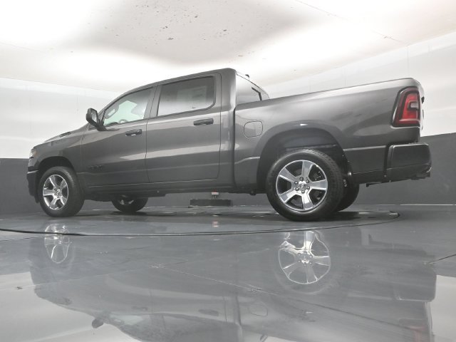 New 2027 RAM 1500 Express AWD/4WD image 57