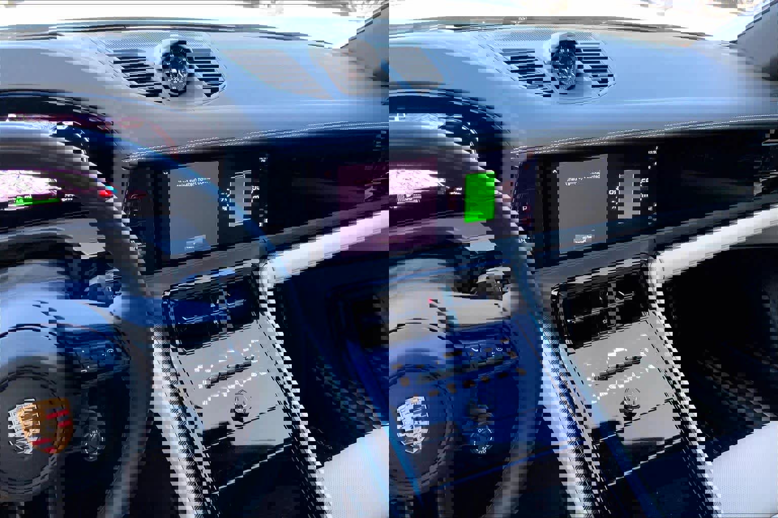 Used 2025 Porsche Panamera 4 image 6