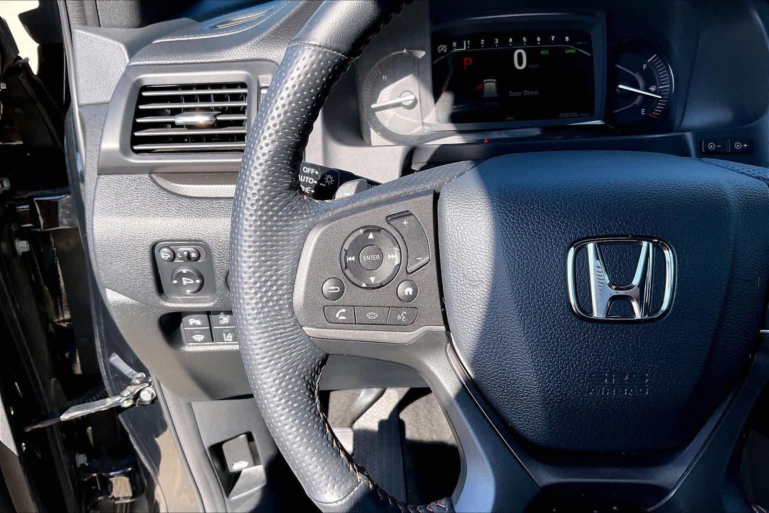 Used 2024 Honda Passport TrailSport image 23