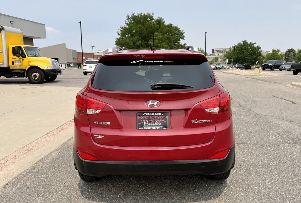 Used 2011 Hyundai Tucson GLS FWD image 8