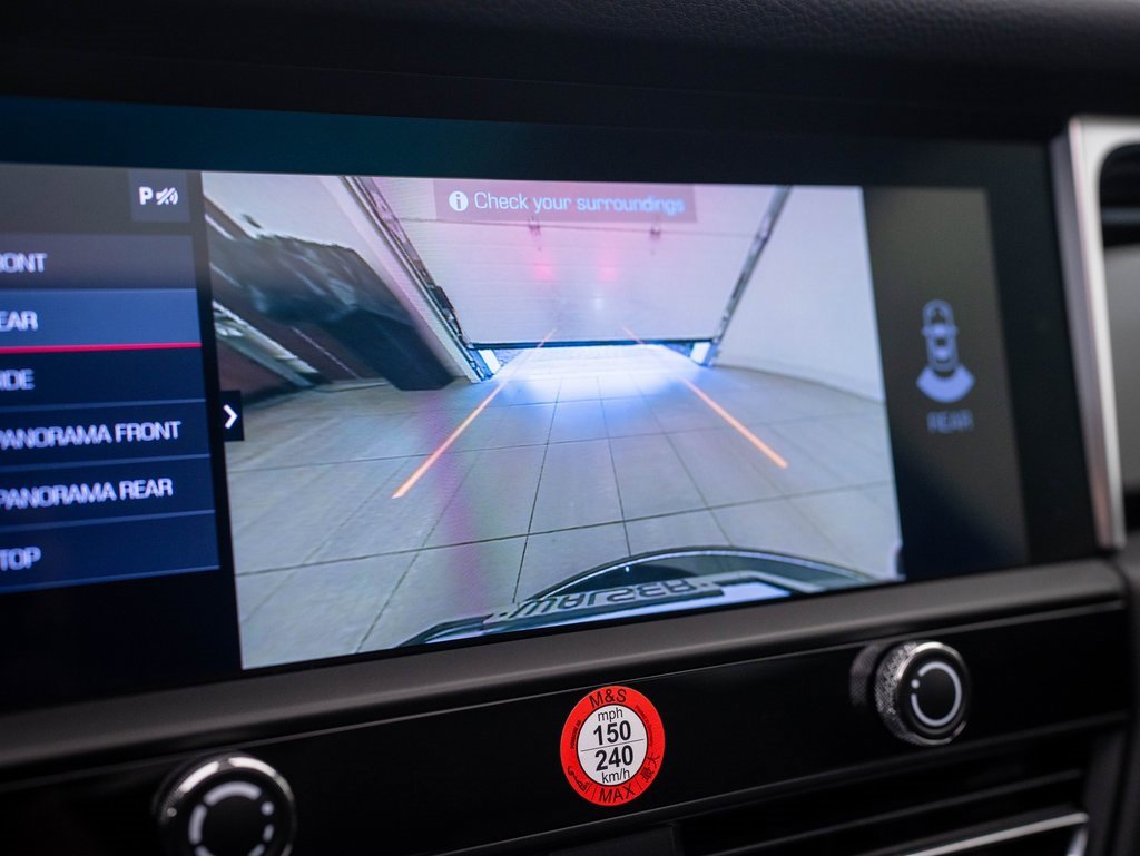 Certified 2024 Porsche Macan image 30