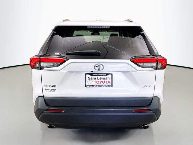 Used 2023 Toyota RAV4 XLE Premium image 6