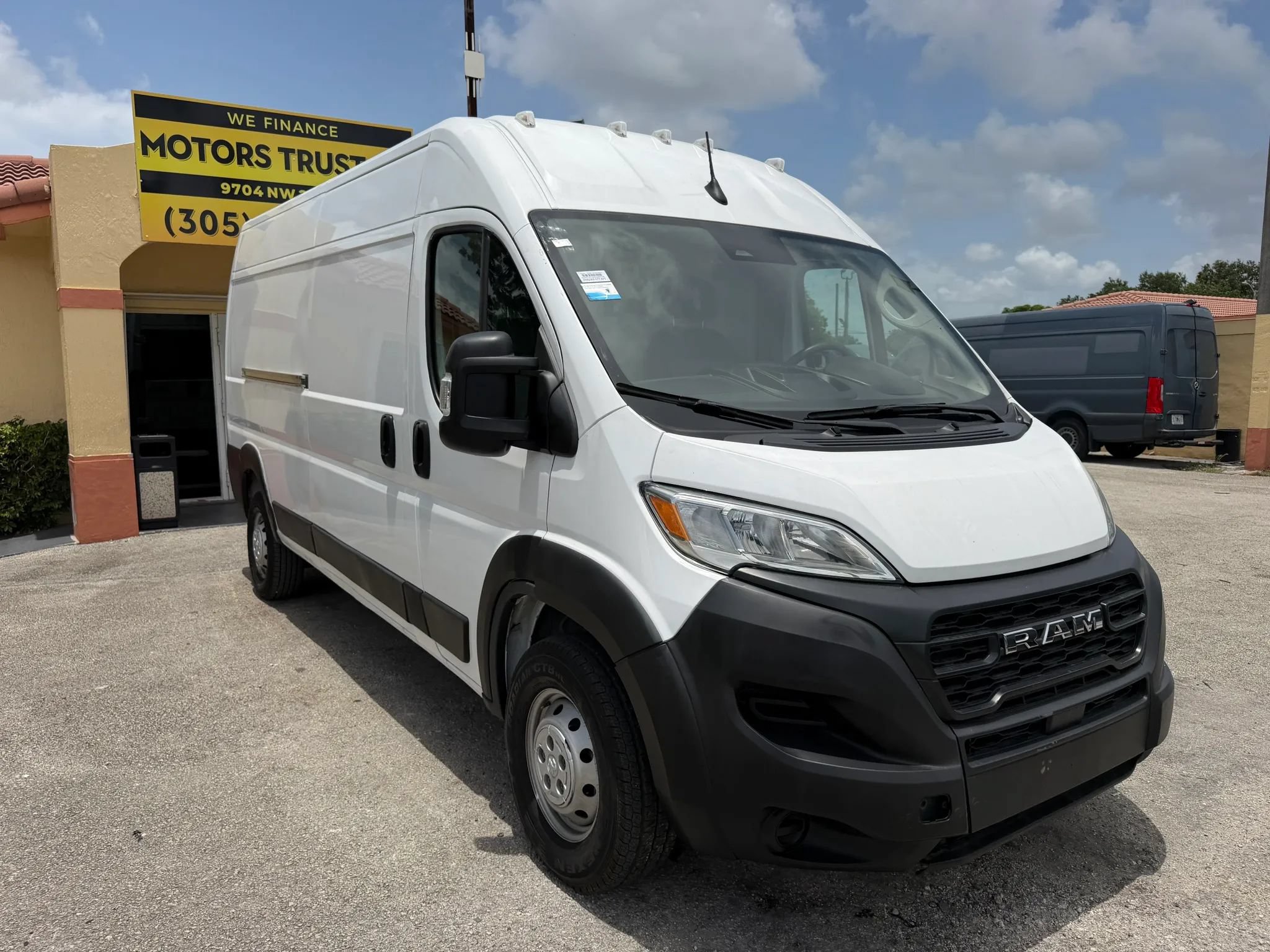 Used 2023 RAM ProMaster 3500 FWD image 9
