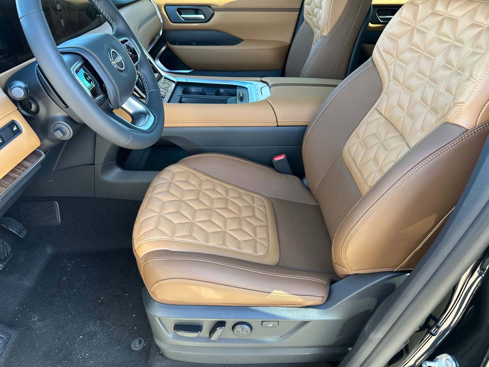 New 2026 Nissan Armada Platinum Reserve image 9