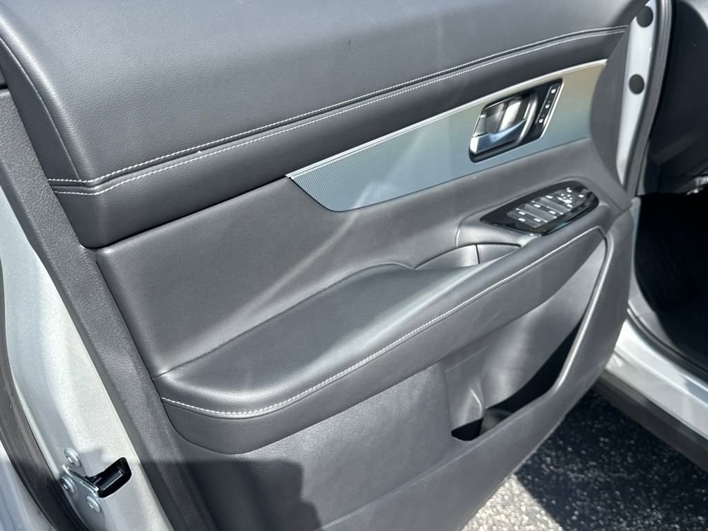 New 2025 Nissan Murano SL image 10