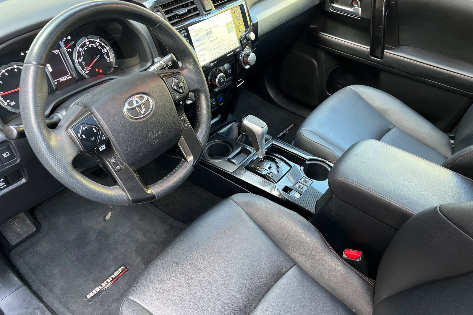 Used 2021 Toyota 4Runner TRD Off-Road Premium w/ Moonroof Package AWD/4WD image 11