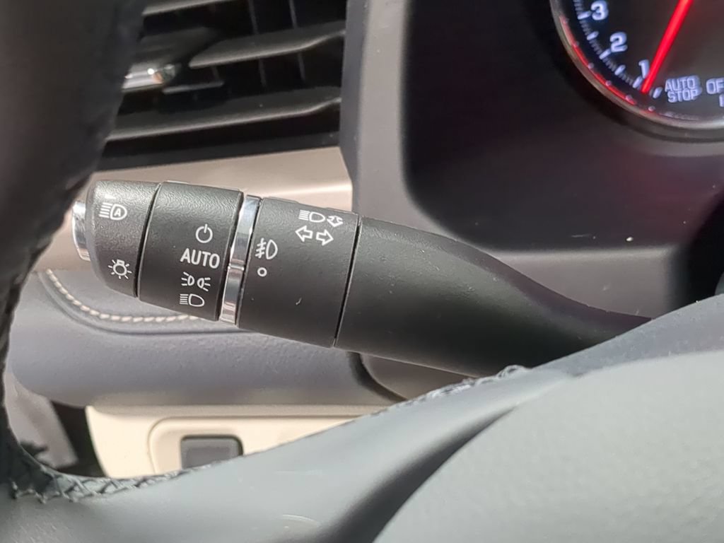 Used 2023 GMC Acadia Denali w/ Denali Technology Package AWD/4WD image 33