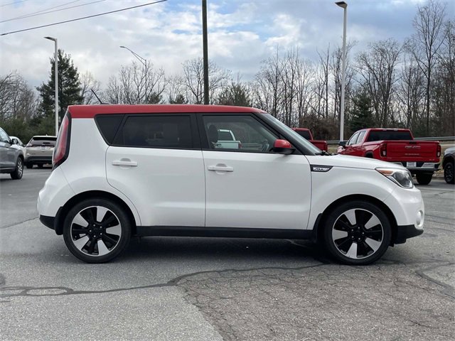 Used 2017 Kia Soul + w/ Designer's Package image 6