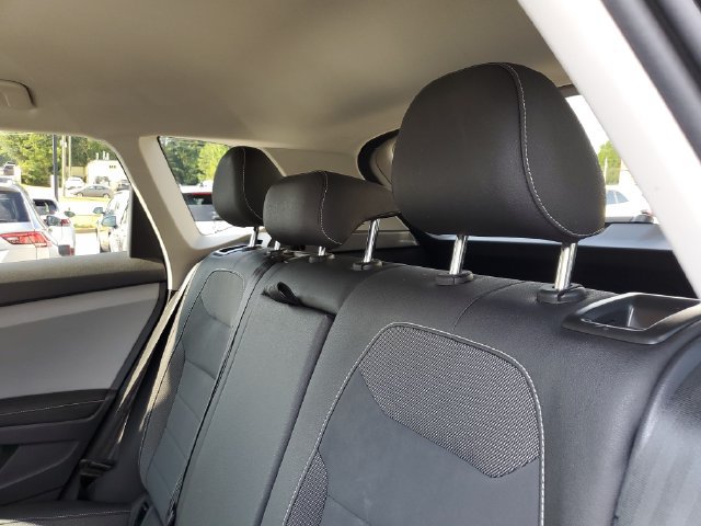 Certified 2024 Volkswagen Taos SE FWD image 15
