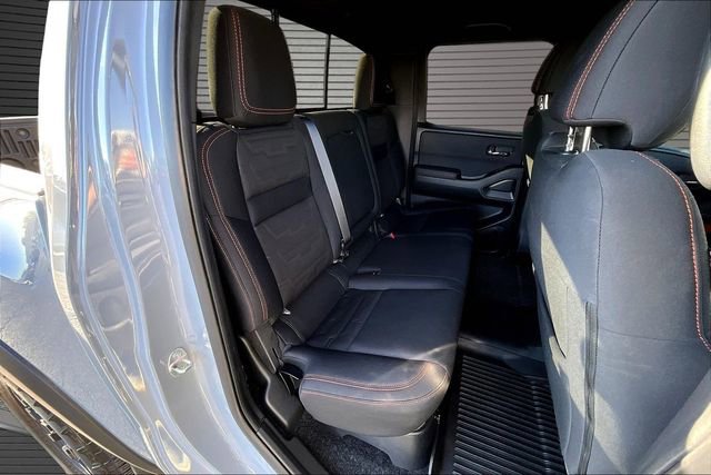 Used 2022 Nissan Frontier PRO-4X AWD/4WD image 26