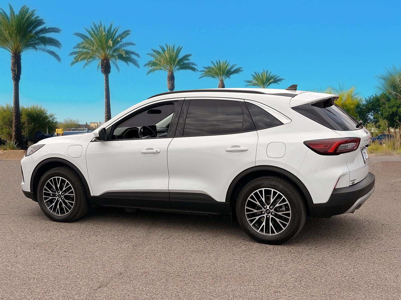 Used 2023 Ford Escape SE FWD image 3