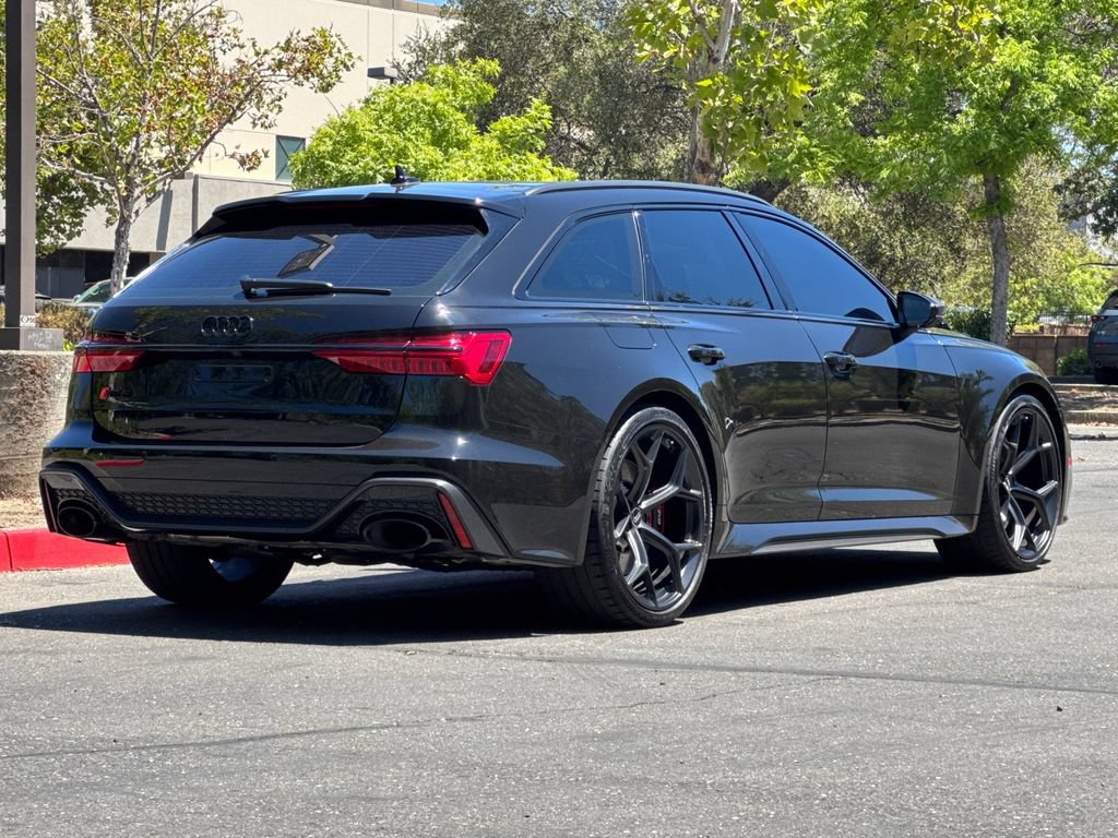 Used 2024 Audi RS 6 performance AWD/4WD image 5