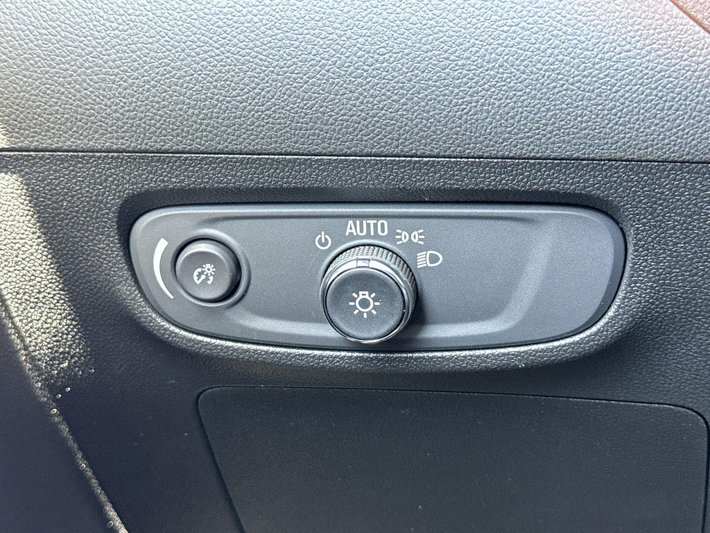 New 2026 Buick Encore GX Sport Touring w/ Advanced Technology Package FWD image 16