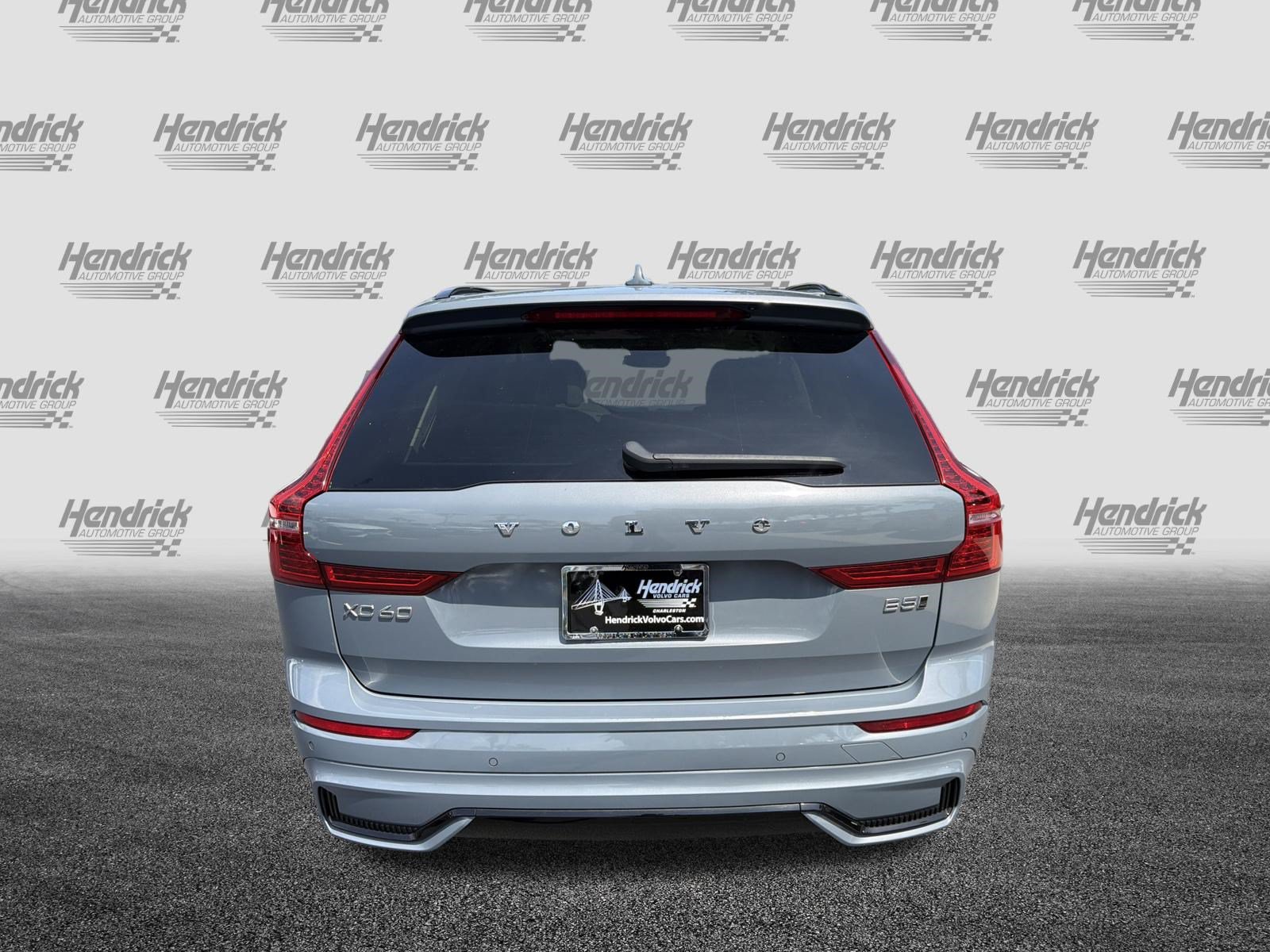 Certified 2024 Volvo XC60 B5 Core AWD/4WD image 9