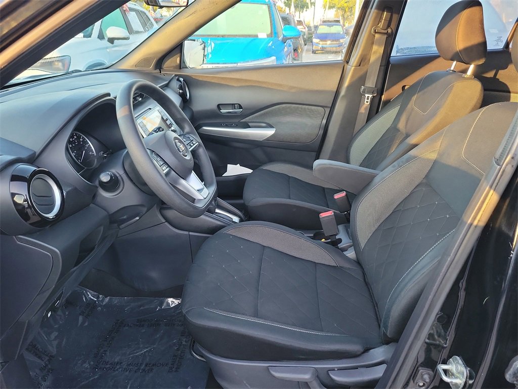 Used 2020 Nissan Kicks SV image 13