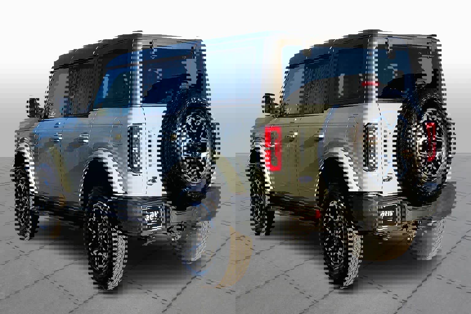 Used 2023 Ford Bronco Outer Banks image 11