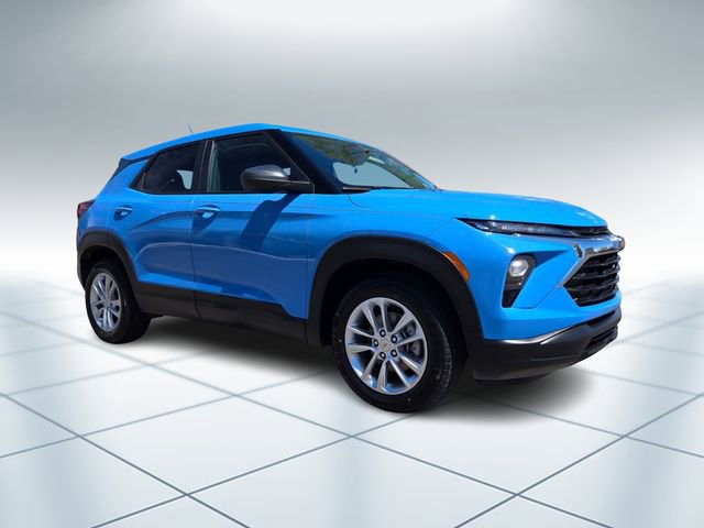 Used 2024 Chevrolet TrailBlazer LS w/ LS Convenience Package image 3