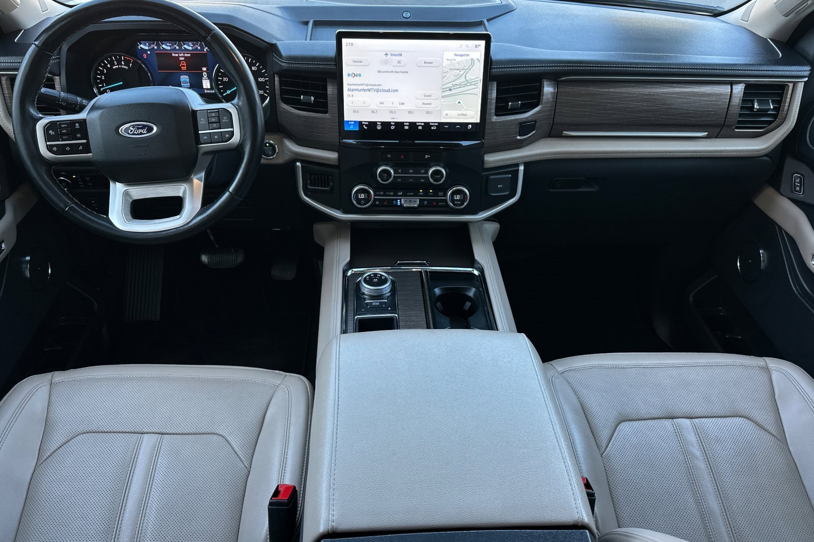 Used 2023 Ford Expedition Max Limited image 12