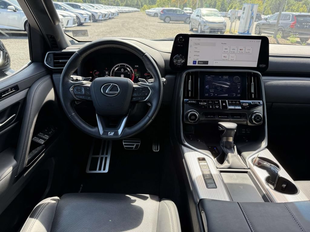 Used 2024 Lexus LX 600 F Sport AWD/4WD image 8