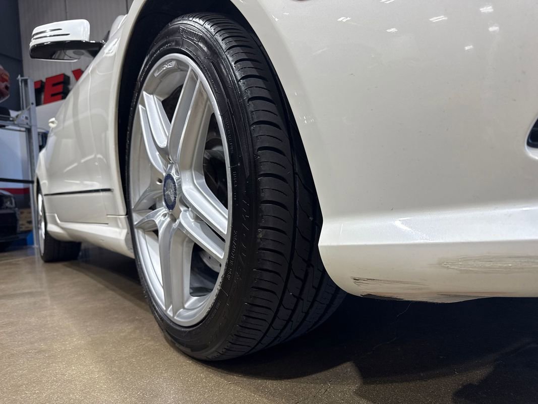 Used 2011 Mercedes-Benz E 550 Cabriolet image 36