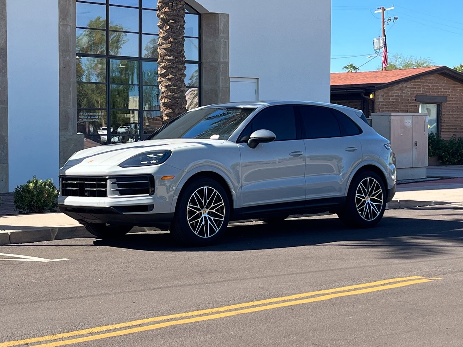 Used 2024 Porsche Cayenne image 15