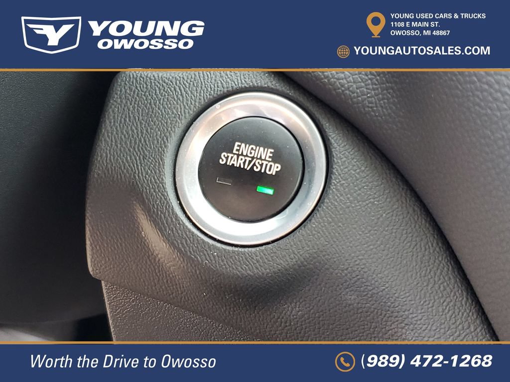 Used 2021 Chevrolet Equinox LT FWD image 16