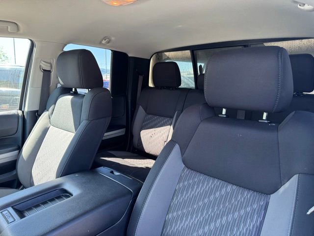 Used 2018 Toyota Tundra SR5 w/ SR5 Upgrade Package AWD/4WD image 25