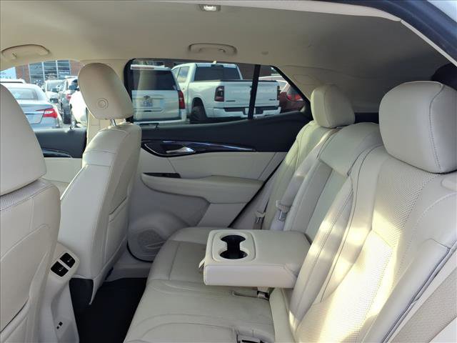 Used 2021 Buick Envision Essence w/ Technology Package I image 10