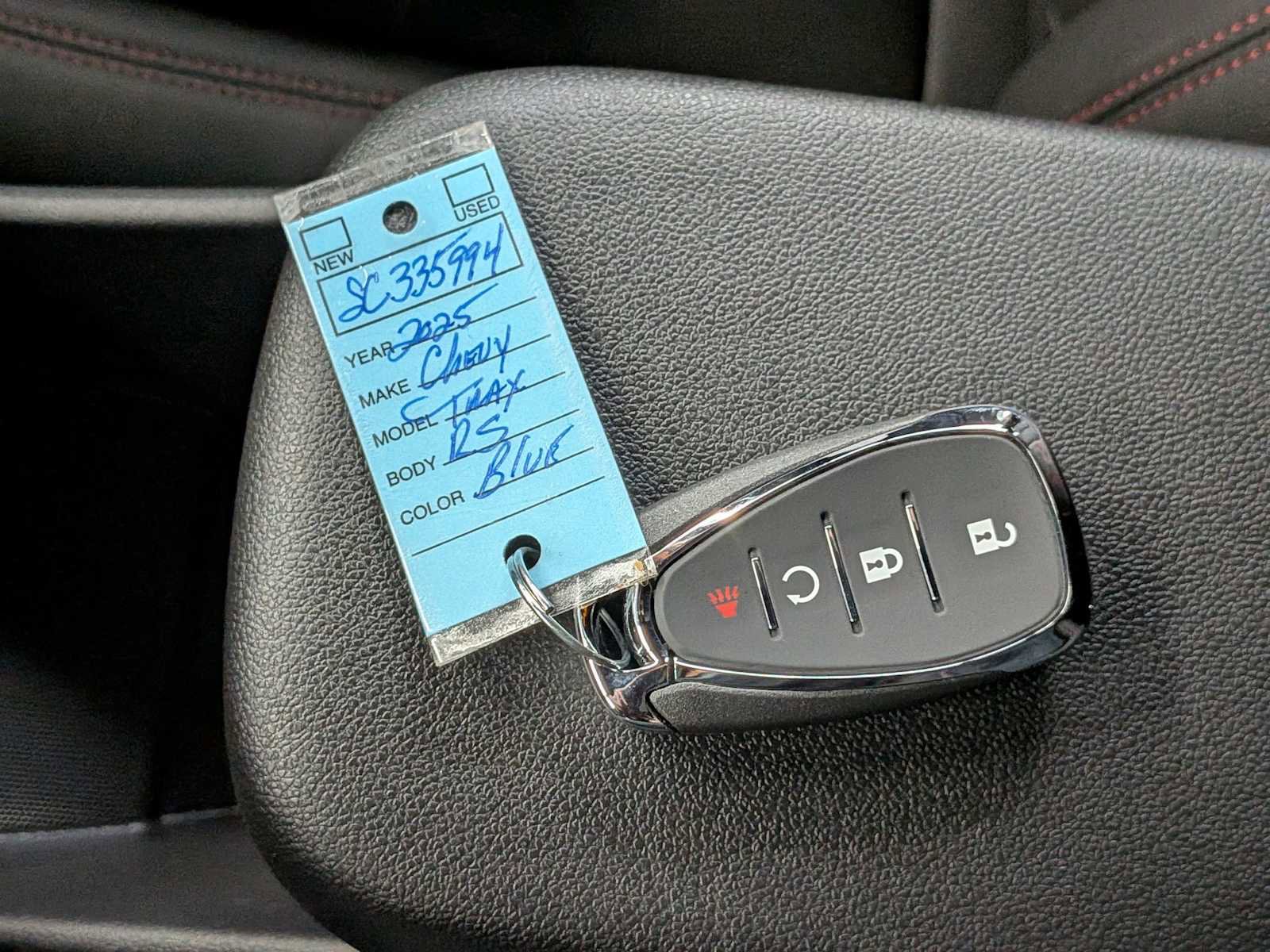 New 2025 Chevrolet Trax RS w/ Sunroof Package image 34