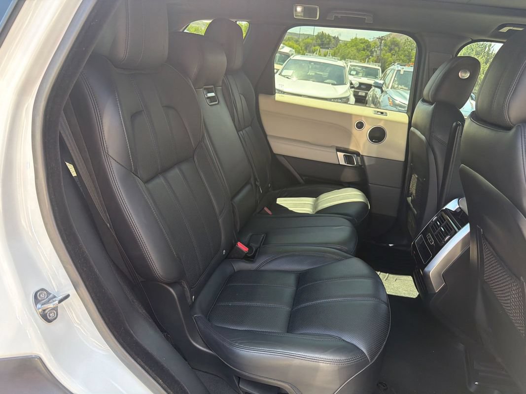 Used 2016 Land Rover Range Rover Sport HSE AWD/4WD image 16