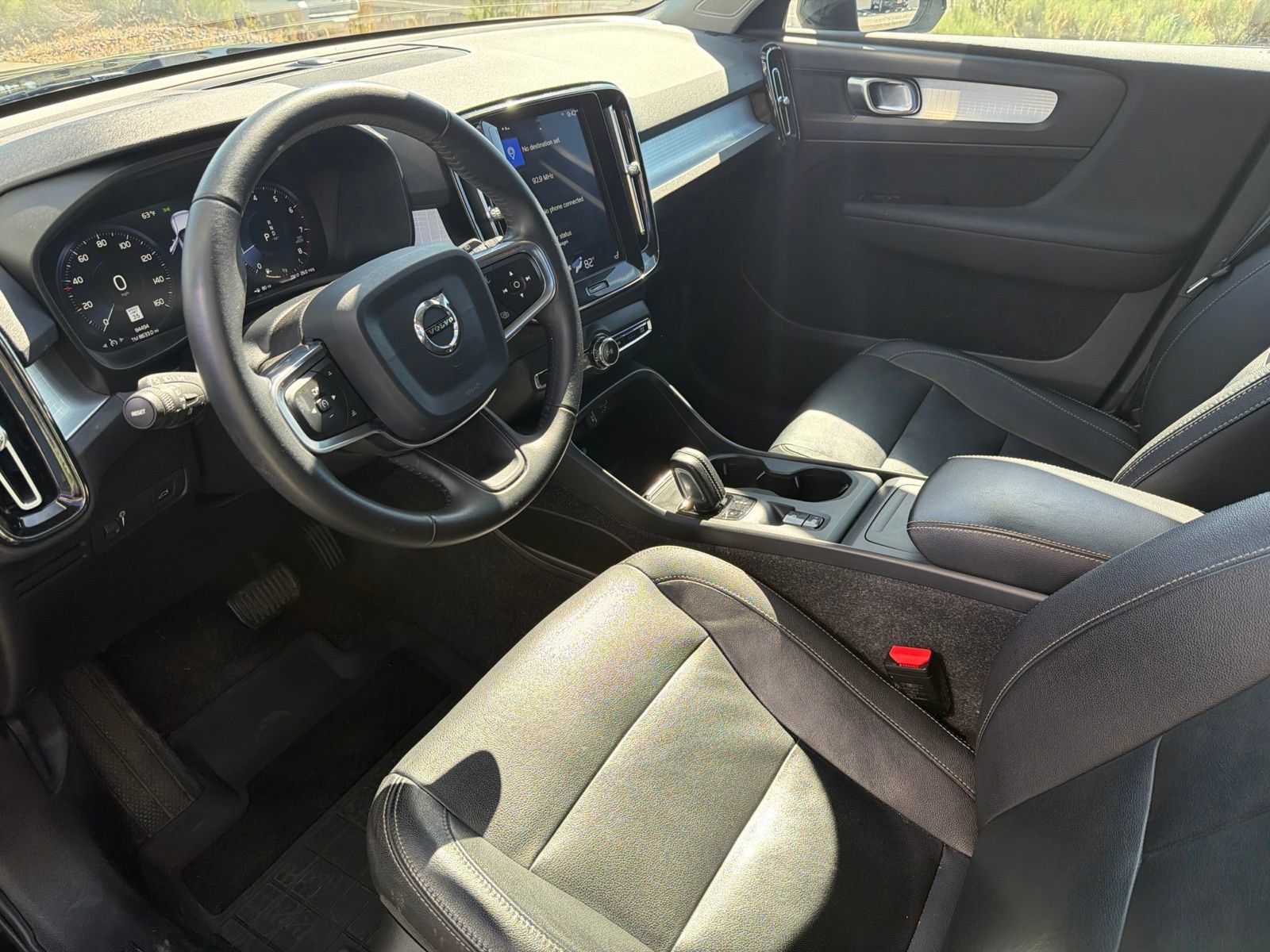 Used 2020 Volvo XC40 T5 Momentum w/ Protection Package Premier AWD/4WD image 20