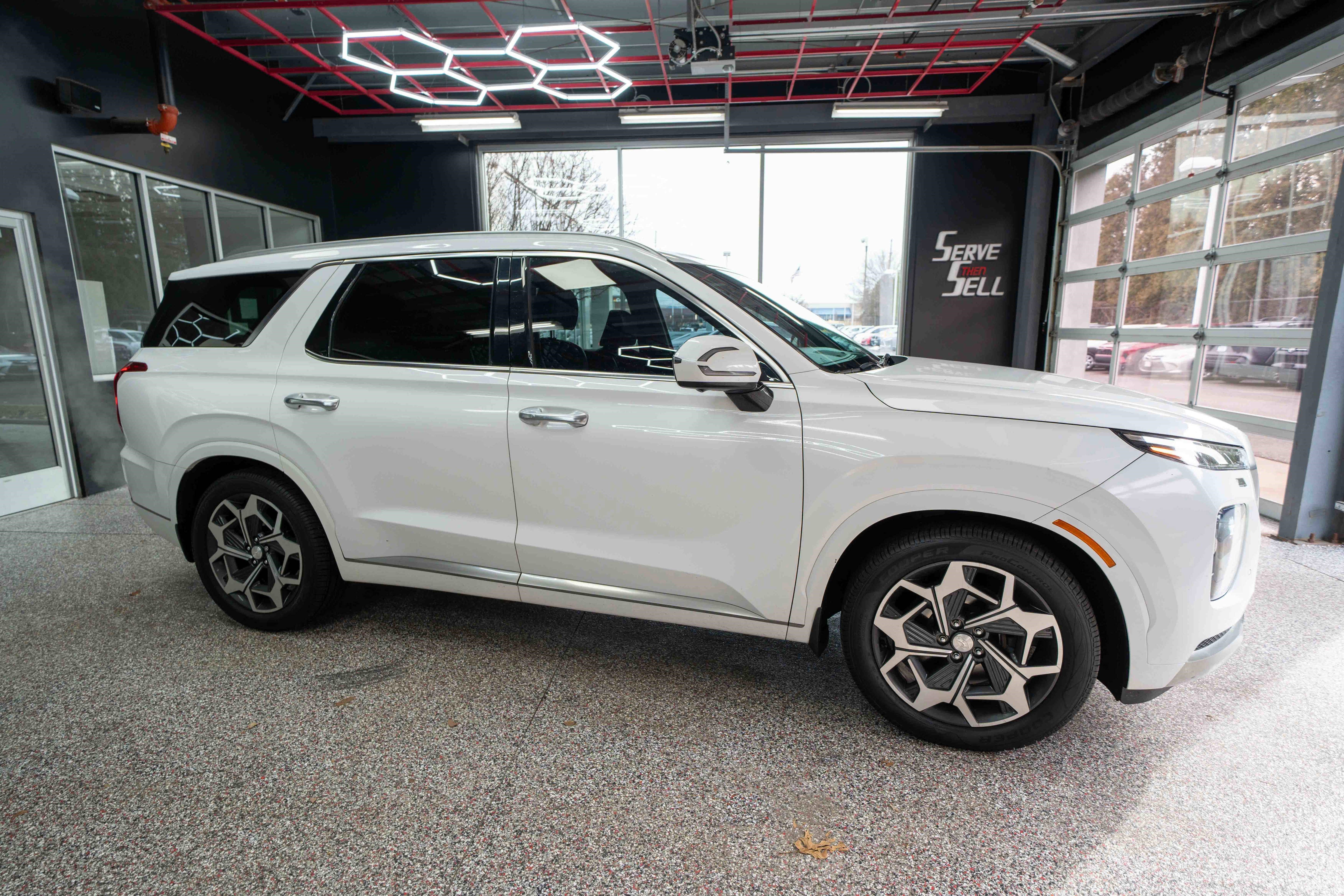 Used 2022 Hyundai Palisade Calligraphy w/ Cargo Package image 5