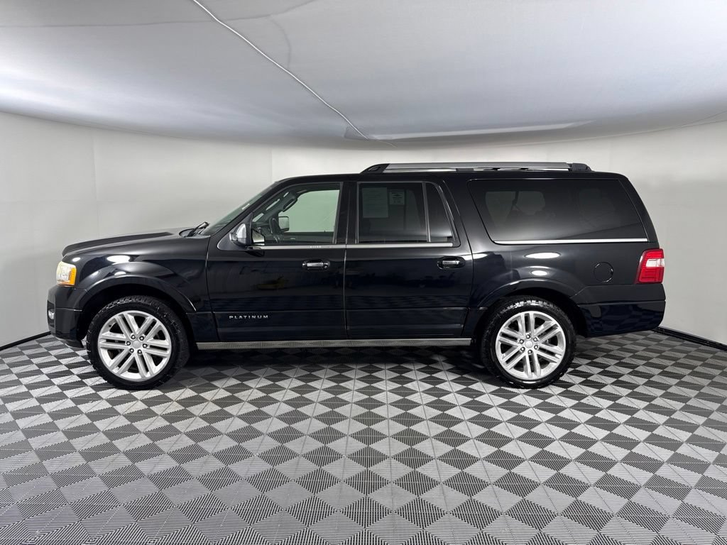 Used 2017 Ford Expedition EL Platinum AWD/4WD image 2