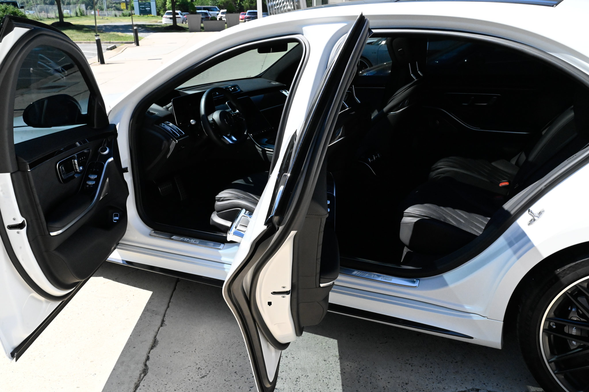 Used 2024 Mercedes-Benz S 63 AMG S image 33