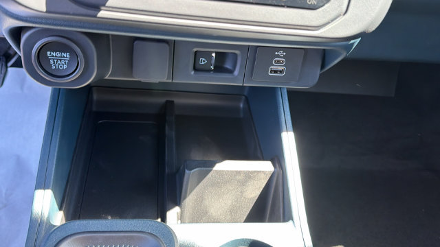 New 2026 Ford Maverick Lobo AWD/4WD image 24