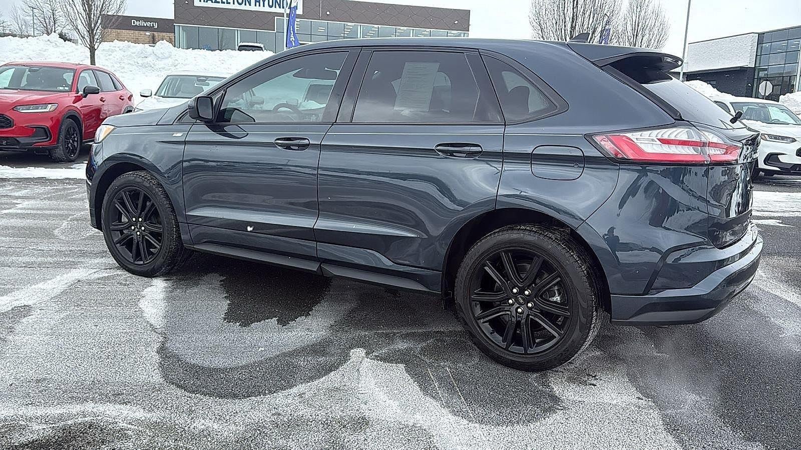 Used 2024 Ford Edge ST-Line w/ Cargo Accessory Package AWD/4WD image 11