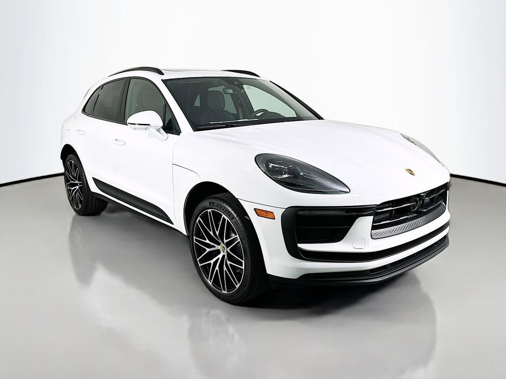 Certified 2026 Porsche Macan image 7