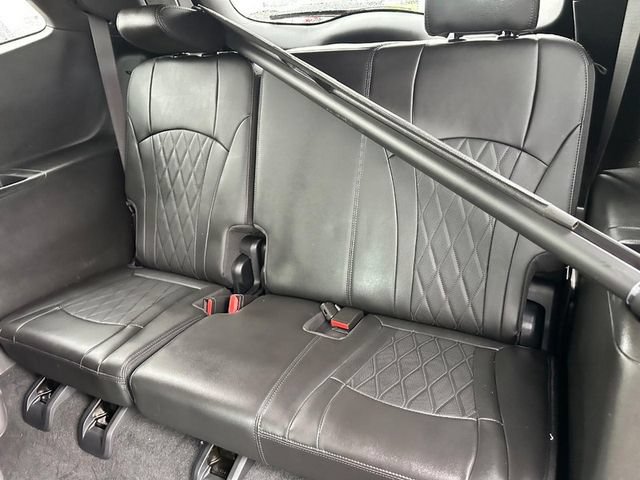 Used 2024 Buick Enclave Avenir w/ Avenir Technology Package AWD/4WD image 10