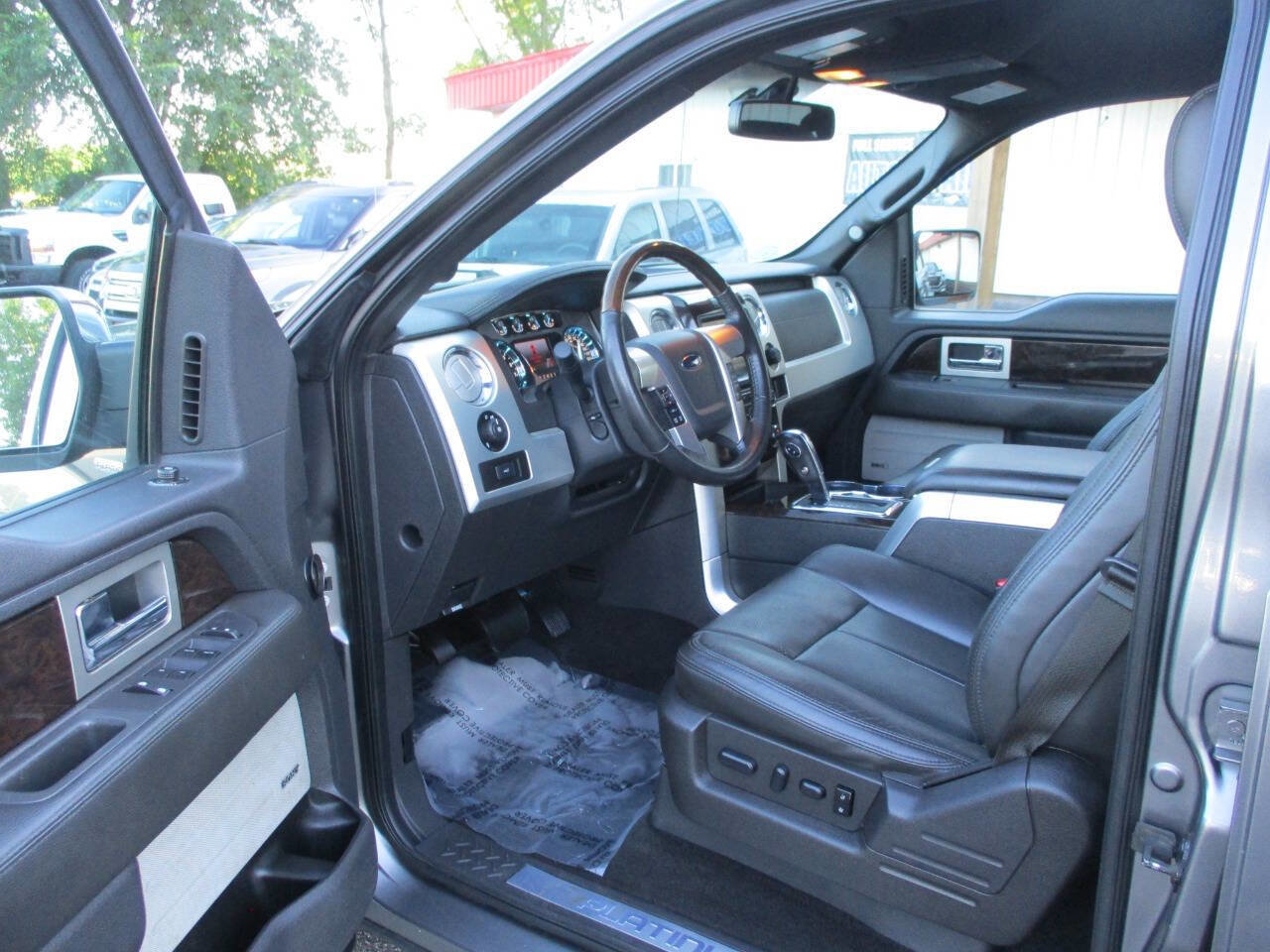 Used 2014 Ford F150 Platinum image 15