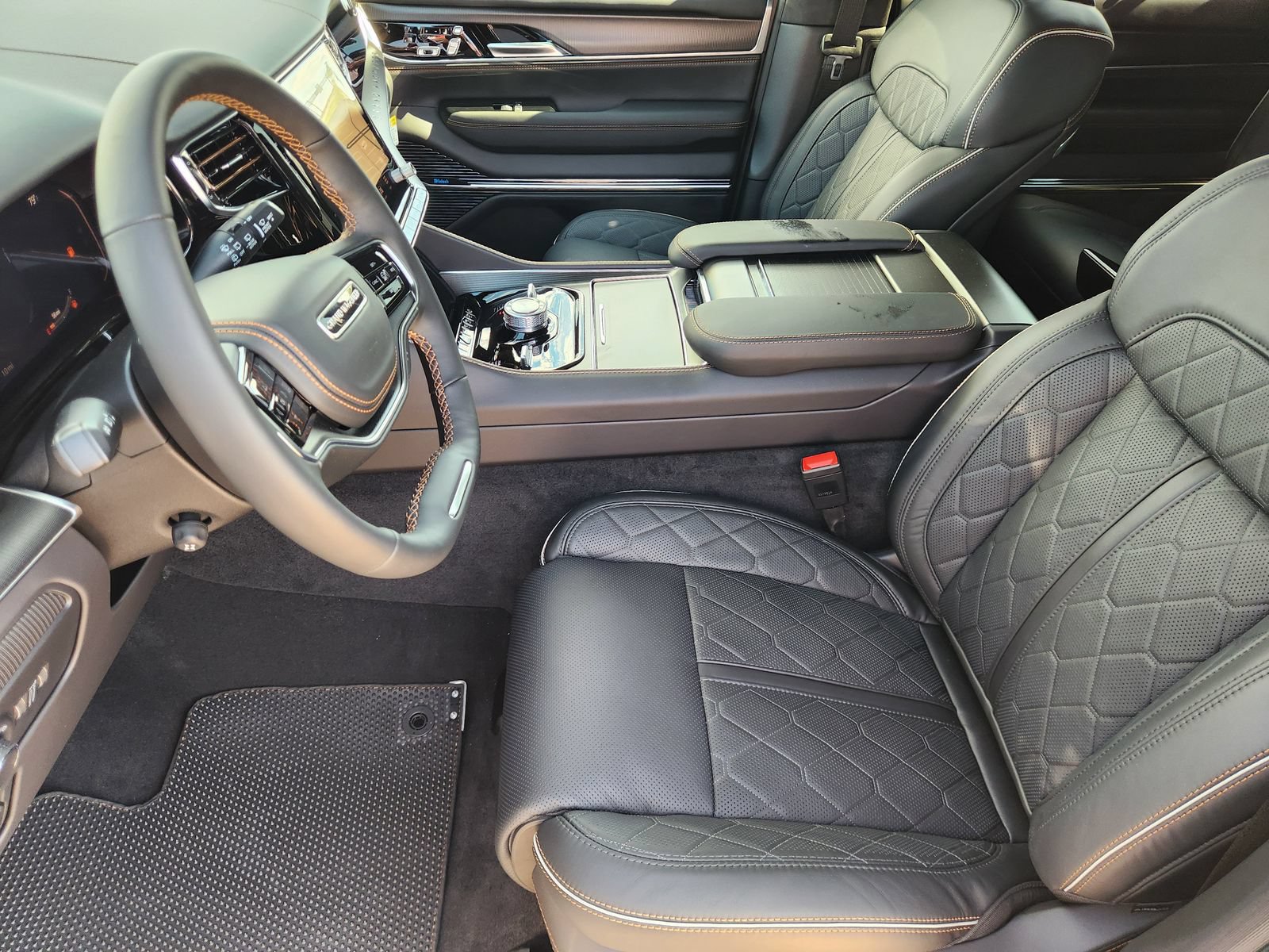 New 2026 Jeep Grand Wagoneer Summit AWD/4WD image 12