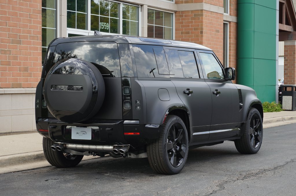 New 2026 Land Rover Defender 110 X-Dynamic SE AWD/4WD image 6