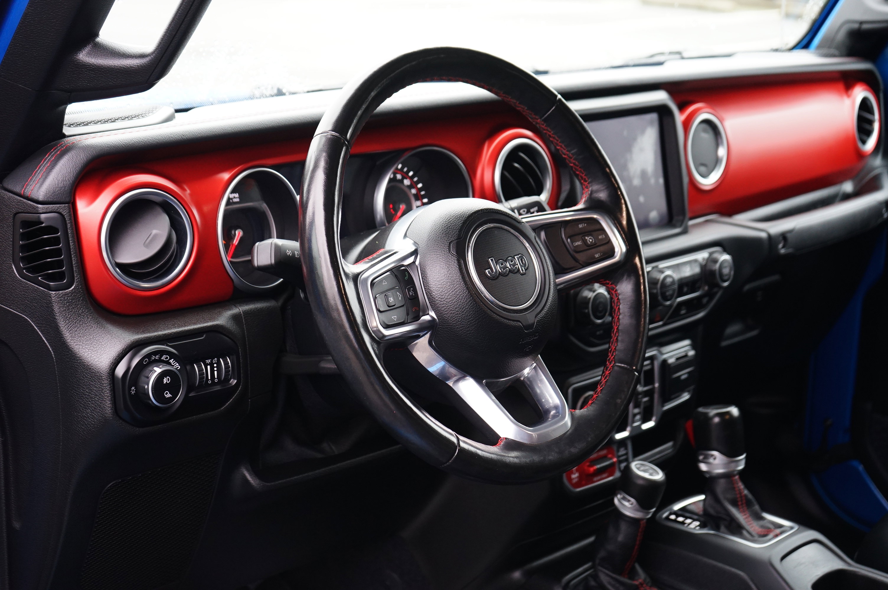 Used 2020 Jeep Gladiator Rubicon image 13
