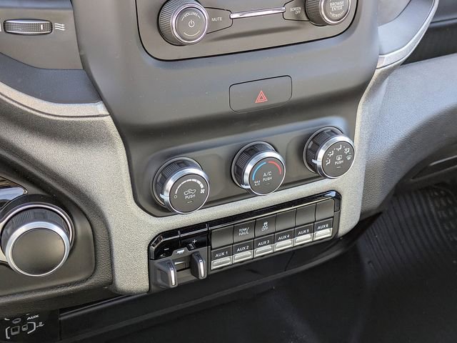 Used 2024 RAM 2500 Tradesman w/ Chrome Appearance Group image 19