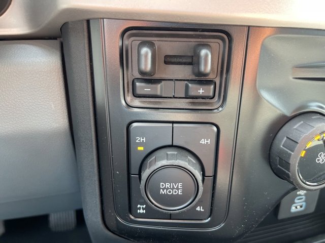 New 2025 Ford F350 XLT image 29