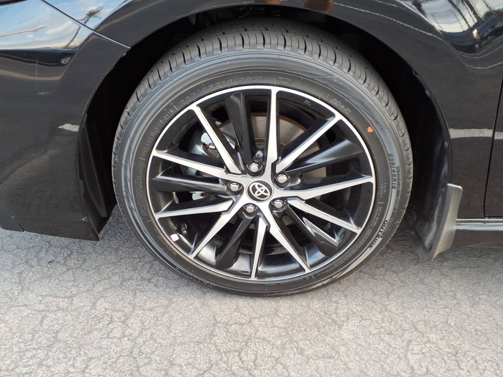 Certified 2024 Toyota Camry SE FWD image 9
