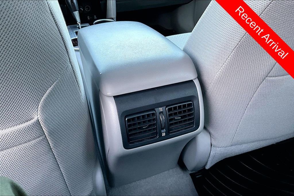 Used 2012 Toyota Camry XLE FWD image 10